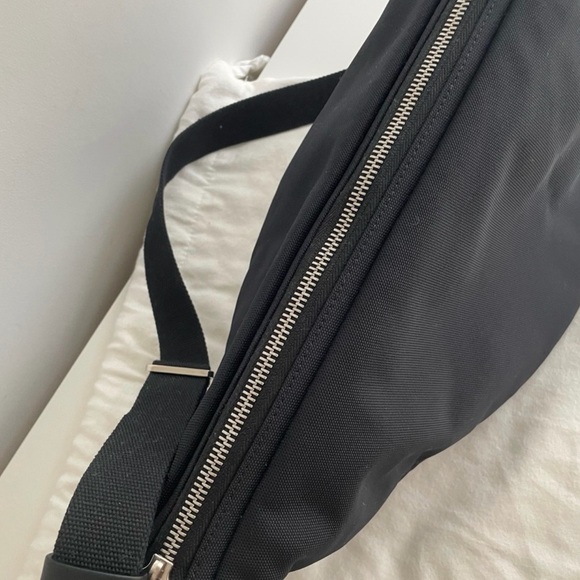 SOLD The Row Banana Bag - Picture 9 of 10